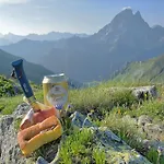 Valle De Izas 3*