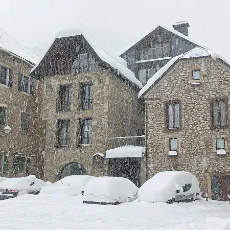 Valle De Izas Szálloda