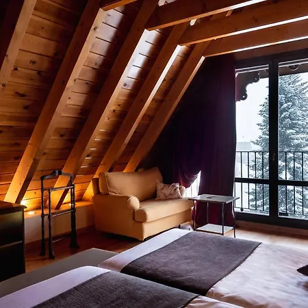 Valle De Izas 3*