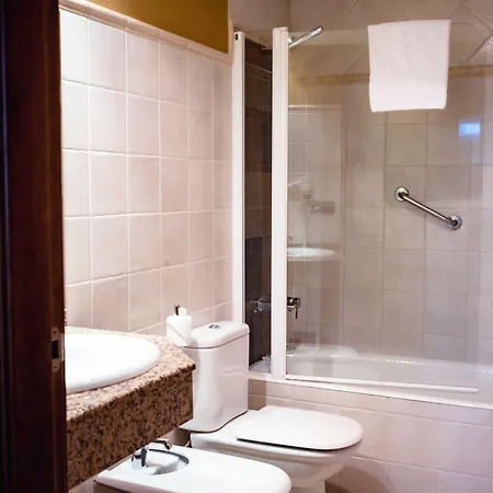 Hotel Valle De Izas 3*