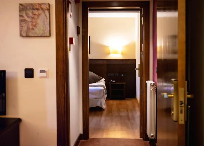 Hotell Valle De Izas 3*