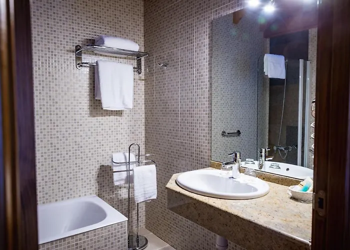 Valle De Izas Otel 3*