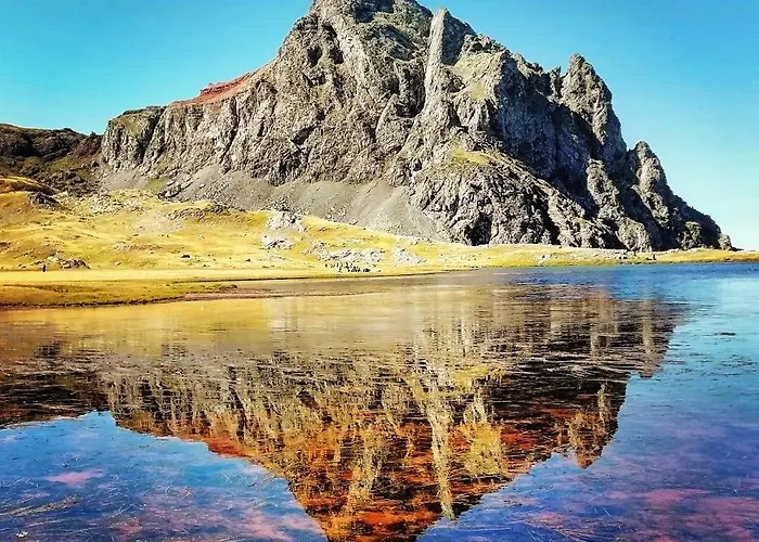 Valle De Izas Otel 3*