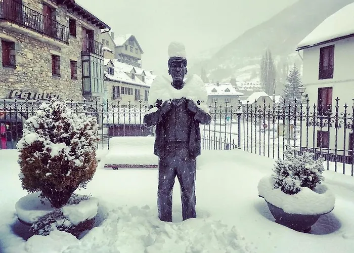 Valle De Izas Otel Sallent de Gállego